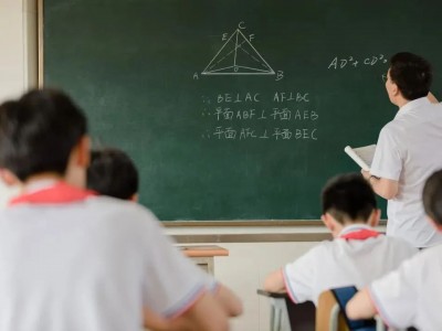 开学季来袭 | 学校离家近vs离家远，差别竟然这么大！